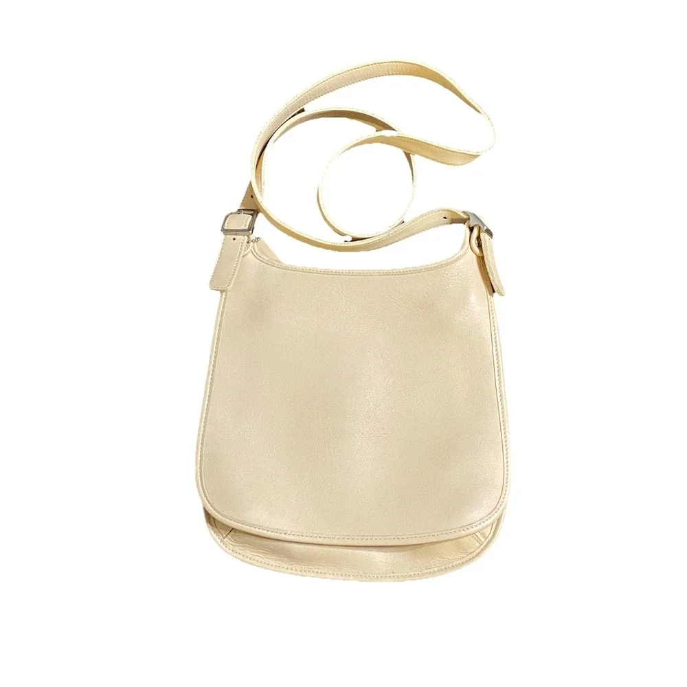 Vintage COACH 9135 Saddle Flap Crossbody bag 100 % Leather Brand New W/o Tags